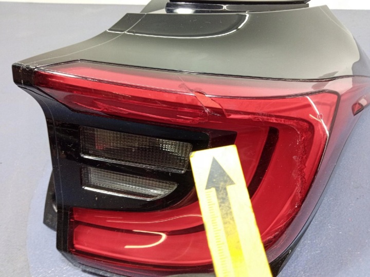 TOYOTA YARIS IV 20- PHARE ARRIÈRE DROITE EXTÉRIEUR KOITO K0-12