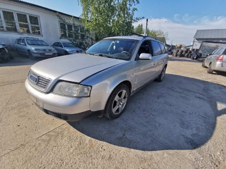 AUDI A6 TUYAU ÉCHANGEUR D'AIR DE SURALIMENTATION 2000 2.5L