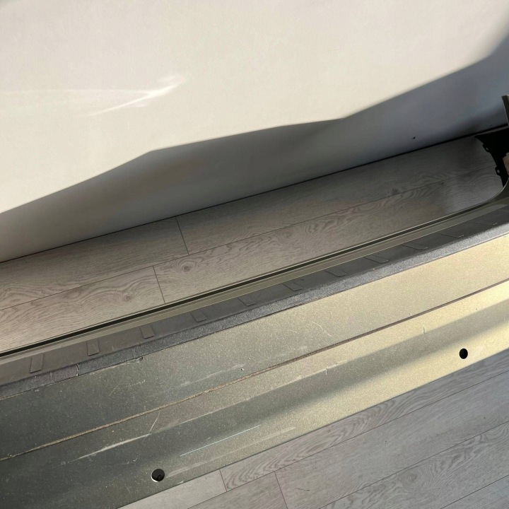 PARE-CHOCS ARRIÈRE ARRIÈRE VOLVO V70 SOUS PDC 30678656 07-