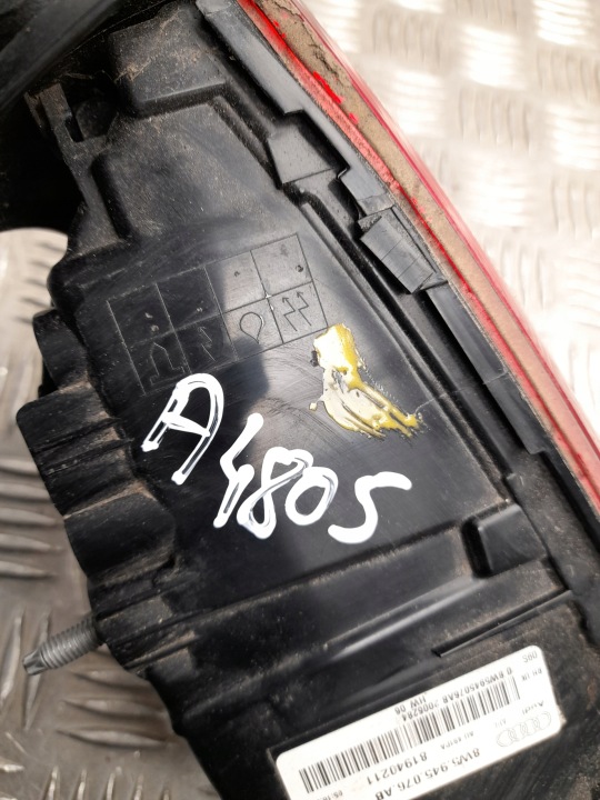 FEUX ARRIÈRE AUDI A4 2022 AVEC DROITE 8W5945076AB