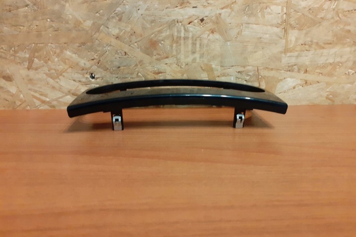 AUTRE PIÈCES INTERNE MERCEDES-BENZ C (W204) A2046800390 2010