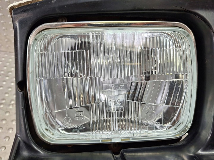 PHARE DROITE AVANT PROJECTEUR TOYOTA MR2 I AW10 AW11 84-89 EUROPE