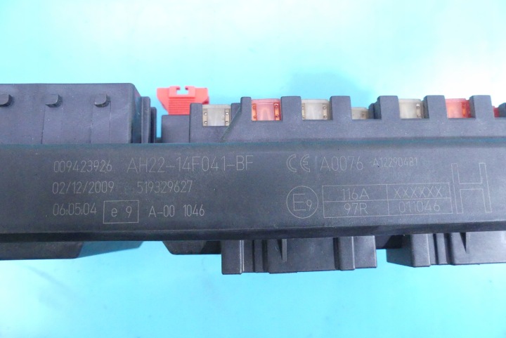 BOÎTE FUSIBLES LAND RANGE ROVER SPORT I L320 AH22-14F041-BF