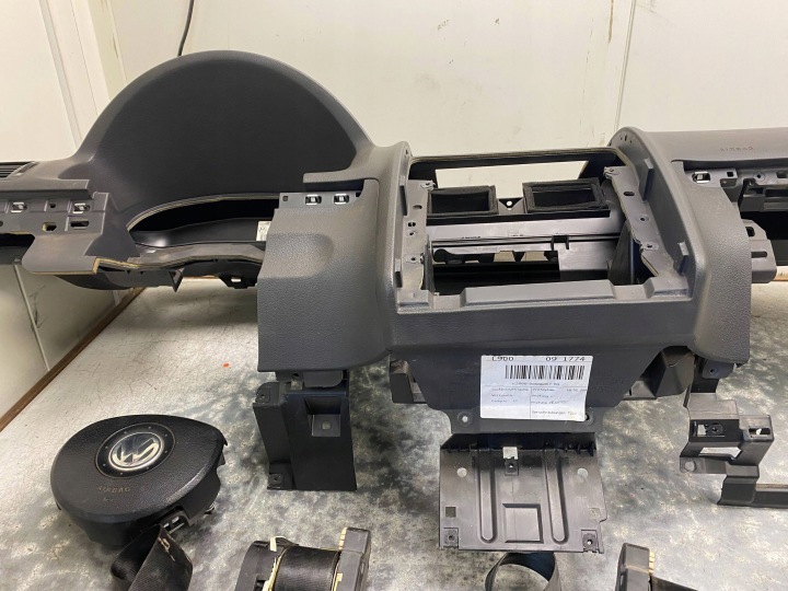 VW TOURAN I 1T COMPLÈTE CONSOLE PLANCHE COUSSIN AIRBAG COURROIE EUROPE 1T1857001