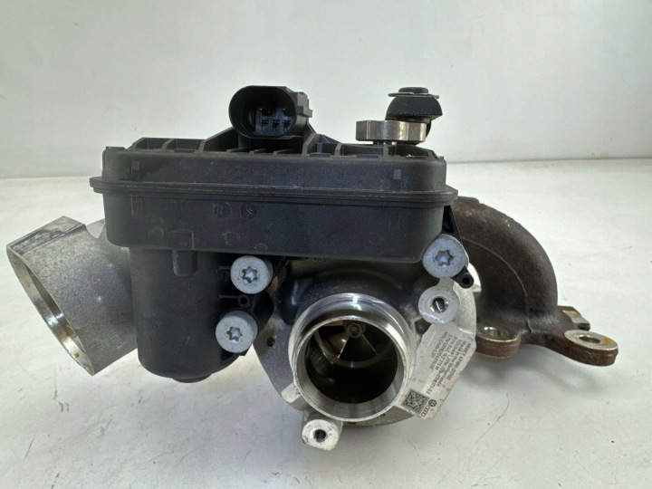 VOLKSWAGEN GOLF VIII 2020 TURBINE