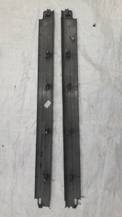 VW NOUVEAU BEETLE MOULURE SEUIL CONDUCTEUR 1C0853371A