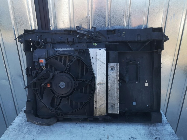 PANNEAU AVANT CHLONICA EAU VENTILATEUR CITROEN C3 II 09-13 1.4 ESSENCE