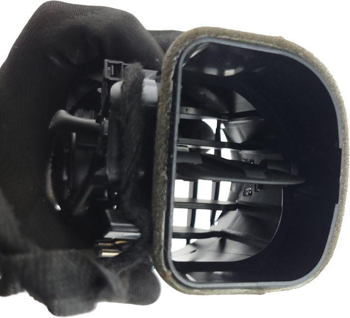 MERCEDES W204 LIFT GRILLE CONDUIT D'AIR VENTILATION AVANT GAUCHE A2048306754