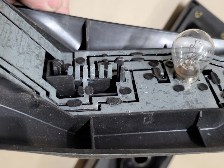 PHARE ARRIÈRE ARRIÈRE DROITE R SOMBRE INSERT AMPOULES FORD SIERRA 2 II OE EUROPE