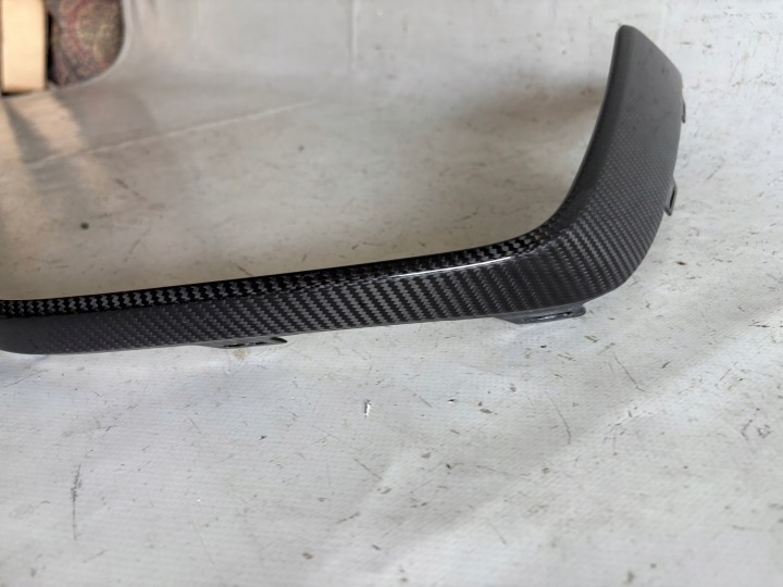 MOULURE PARE-CHOCS AUDI Q8 RSQ8 SQ8 4M8853841A GAUCHE