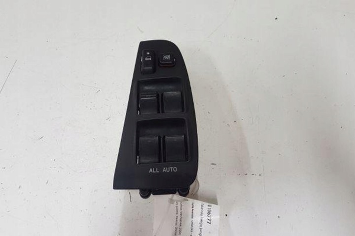 BOUTON COMMANDE VITRE GAUCHES AVANT PORTES TOYOTA AVENSIS (_T25_)