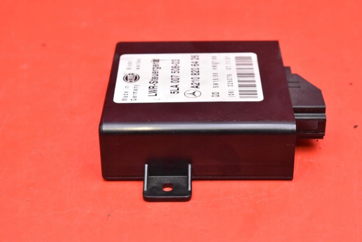 CONTRÔLEUR MODULE DE COMMANDE D'ÉCLAIRAGE A2108206426 MERCEDES E-KLASA W210 LIFT 99-02