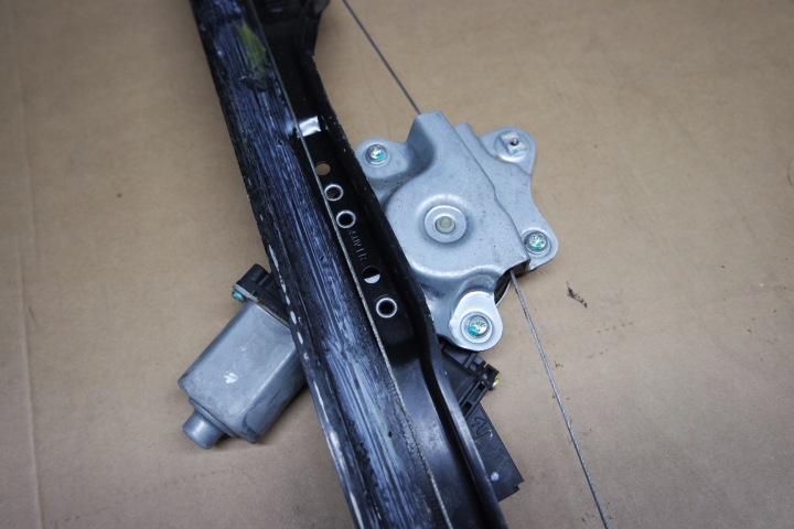 ÉLÉVATEUR VITRES AVEC MOTEUR DROIT AVANT OPEL MOKKA 98810-SUV20