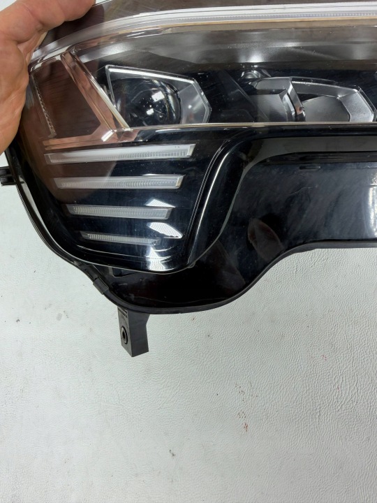 AUDI E-TRON 4KE PHARE DROITE AVANT 4KE941040D