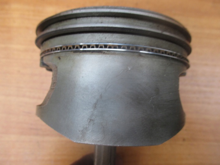 OPEL ASTRA II G MERIVA 1.6 8V Z16SE PISTON 13101850 24772A BIELLE