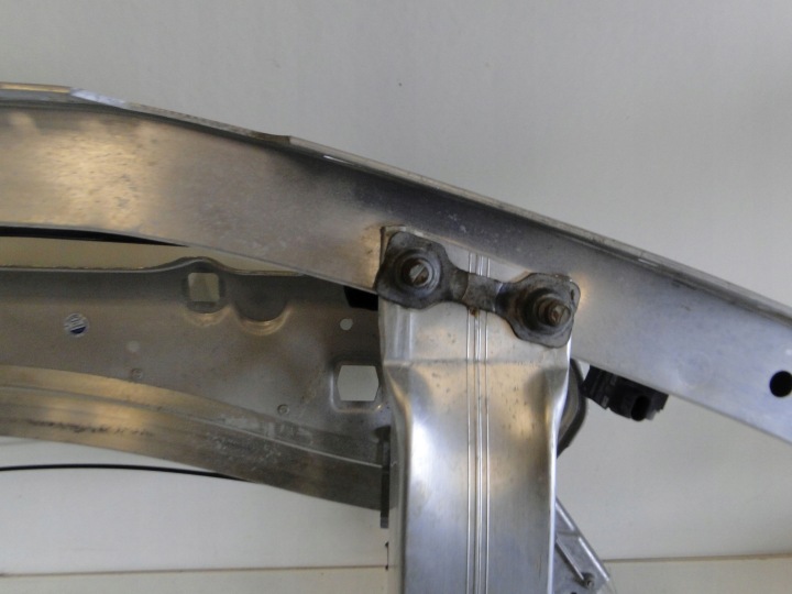 MERCEDES PANNEAU AVANT RENFORCEMENT A2136206300 CLS 257 LIFT