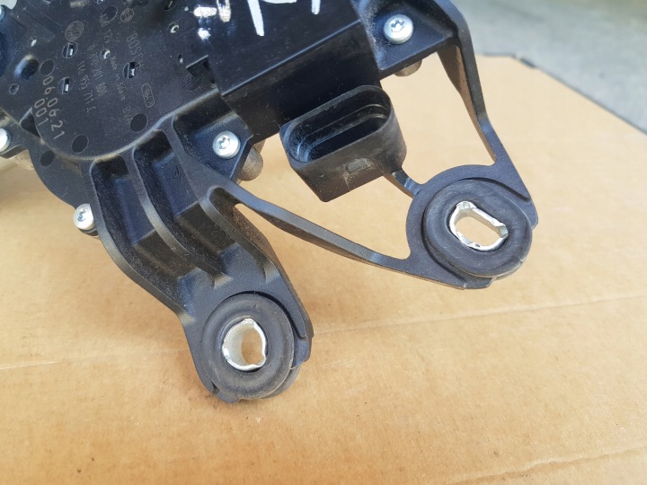 COMME NEUF PETIT MOTEUR ESSUIE-GLACES COUVERCLES DE COFFRE ARRIÈRE VW GOLF V BERLINE COMPACTE VÉRIFIÉ