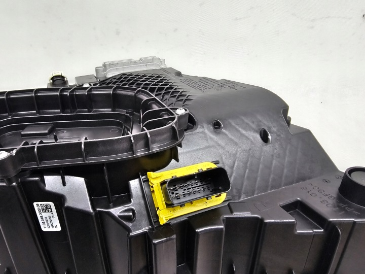 VOLVO FH5 21 PHARE AVANT DROITE COMPLET LED 24056510 COMPLÈTE EUROPE