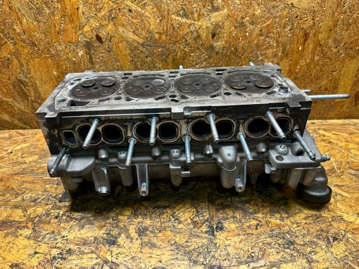CULASSE COUVERCLE ARBRES OPEL INSIGNIA 2.0 CDTI A20DTH 55565668 55571949