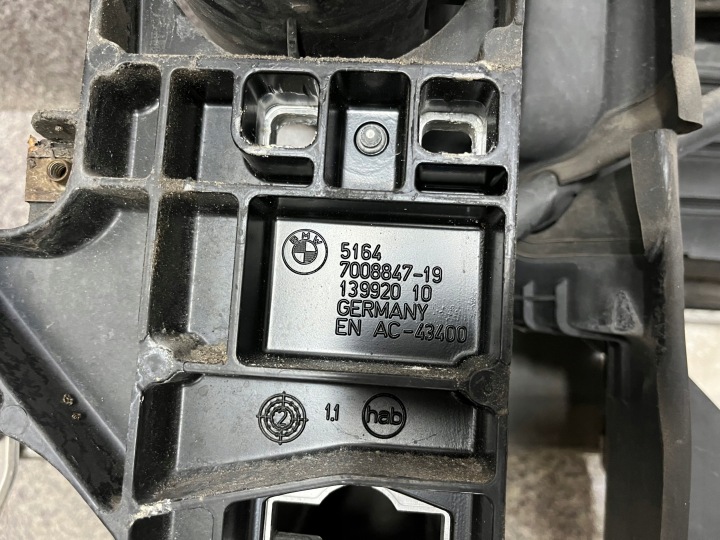 COURROIE AVANT AVANT RADIATEURS VENTILATEUR POUTRE JALOUSIE BMW E63 4.4 V8 N62 E64