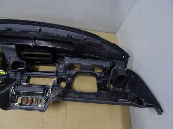 TABLEAU DE BORD COCKPIT TOYOTA RAV4 I NR271
