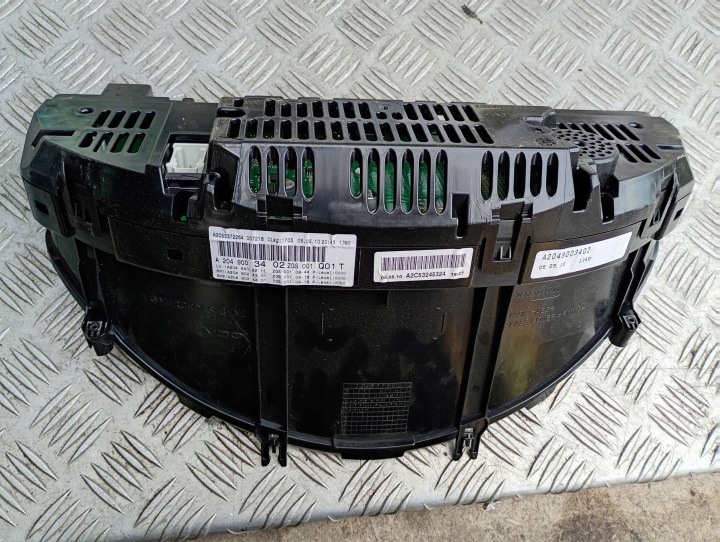 COMPTEUR MERCEDES C W204 2.2 CDI A2044402211