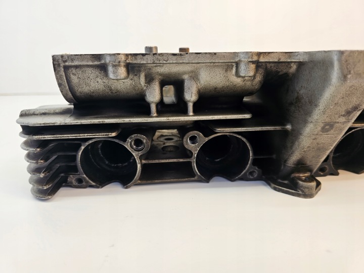 SUZUKI GS 550 E CULASSE PISTON