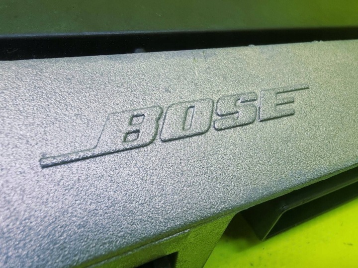 AUDI A8 D3 AMPLIFICATEUR BOSE
