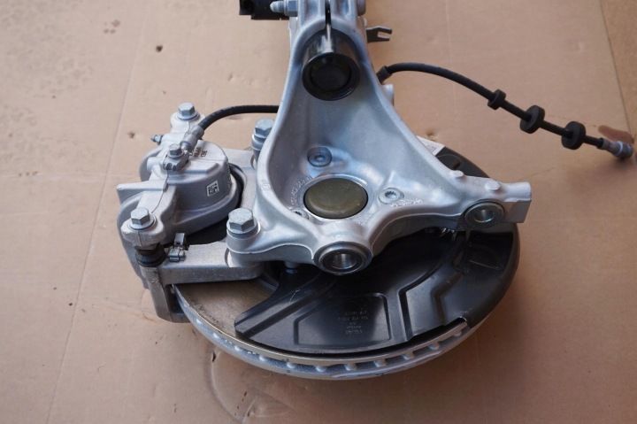 ROTULE DE DIRECTION DROITE VW ID4 ID5 BORN 1EA412013DP 1EA412331B 1EA407257H
