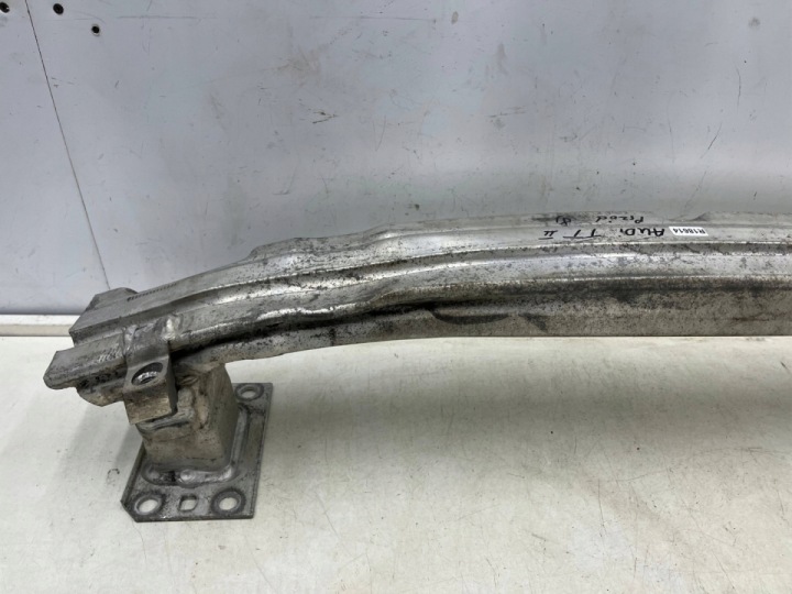POUTRE PARE-CHOCS AUDI TT II 8J 06-14R. AVANT RENFORCEMENT PARE-CHOCS AVANT