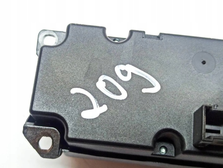 BOUTON D'URGENCE MERCEDES-BENZ CLK (C209) 2038215679 2.7L DIESEL 2003