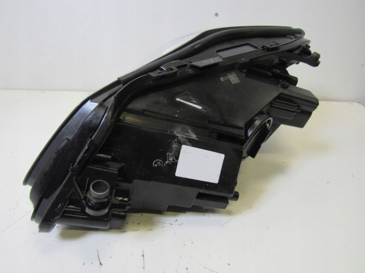 MERCEDES E C207 W207 207 PHARE DROIT AVANT DROITE AVANT LED 2078209461