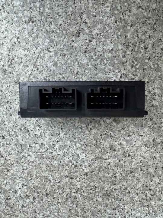 MODULE COUVERCLES DE COFFRE VOLVO V70 III 2012- 31386725