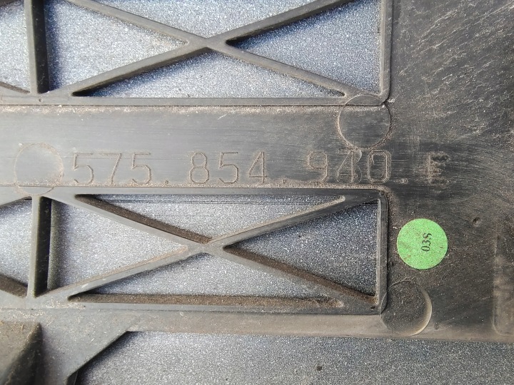 SEAT ATECA FR MOULURE PORTES DROIT AVANT 575854940E