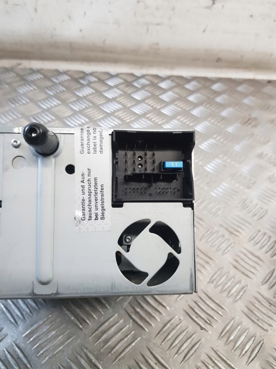 RADIO 13255553 MONITEUR 13276999 OPEL ASTRA H 08R-