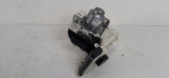 VOLVO XC60 II POMPE ABS 31680342, 32279539