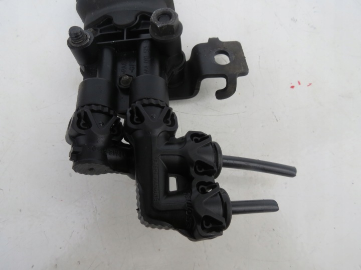 SOUPAPE POZIOMUJACY SUSPENSION CABINES SCANIA R480 2093357
