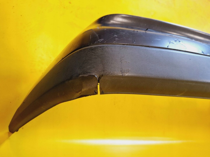 PARE-CHOCS ARRIÈRE ARRIÈRE AUDI 80 B3 BERLINE NR460