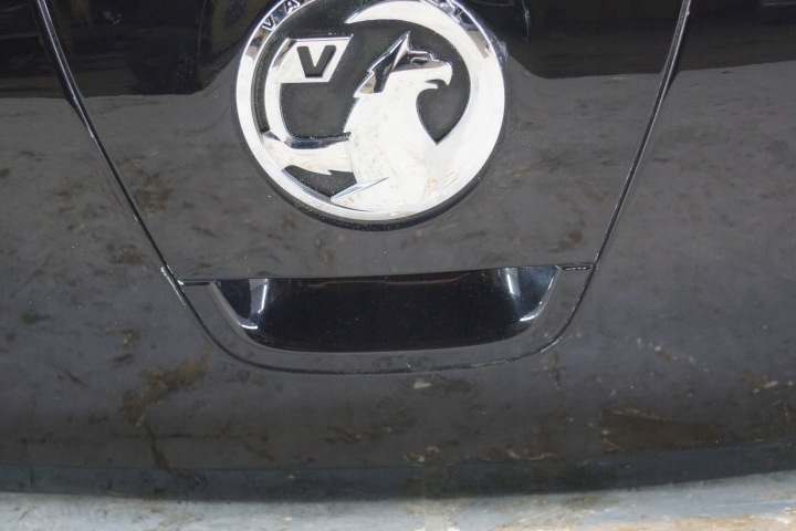 COUVERCLES DE COFFRE COUVERCLES DE COFFRE ARRIÈRE OPEL ASTRA J 5D HAYON (K546)