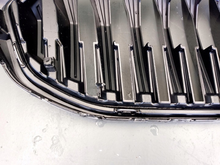 SKODA SUPERB IV 4 3P0 2023- GRILLE CALANDRE RADIATEUR AVANT 3P0853653A