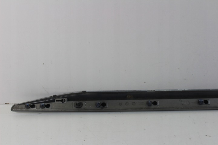 MOULURE SEUIL DROITE REVÊTEMENT SEUIL PEUGEOT 308 T9 GT LINE POUCES 9806944677