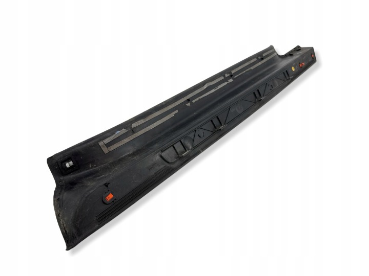 MOULURE SEUIL GAUCHE AVANT AUDI TT 8J