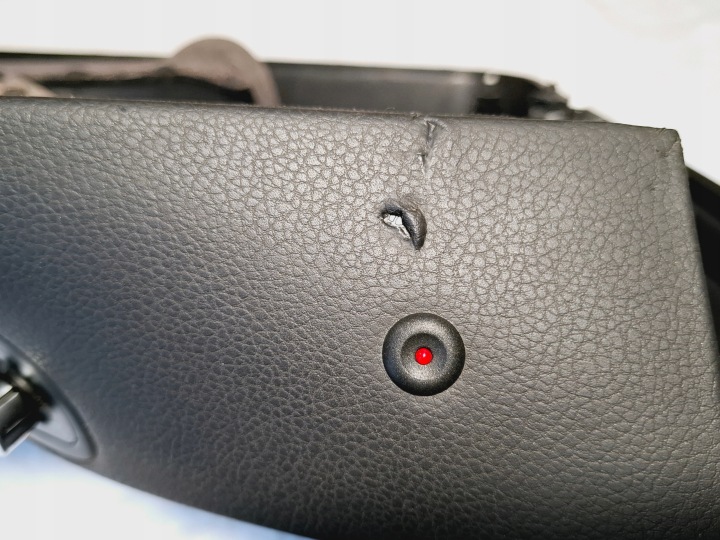 COLLECTEUR PORTES AVANT GAUCHE VW GOLF VI 6 BERLINE COMPACTE 5 PORTES 2008-2012 5K4867011