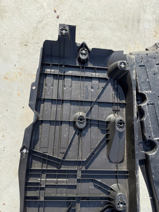 FIAT 600 25R PLAQUE PROTECTION INFÉRIEURE CHÂSSIS GAUCHE DROITE AVANT ARRIÈRE
