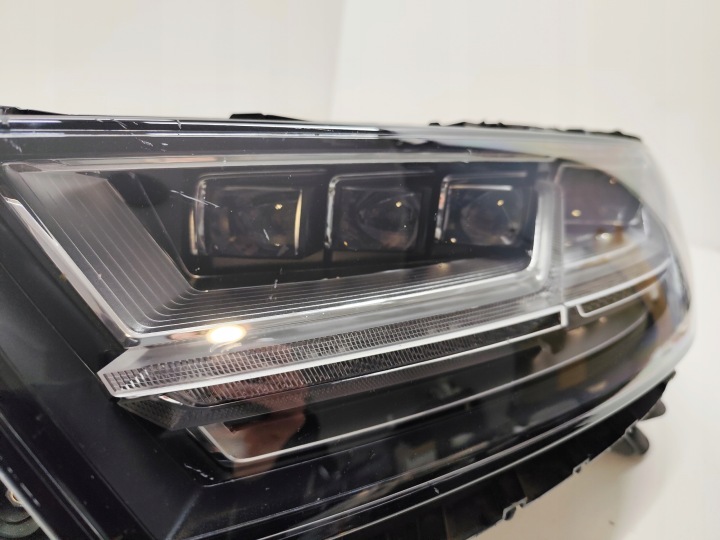 AUDI Q7 4M PHARES AVANT COMPLET LED MATRIX ENSEMBLE 4M0941035 4M0941036