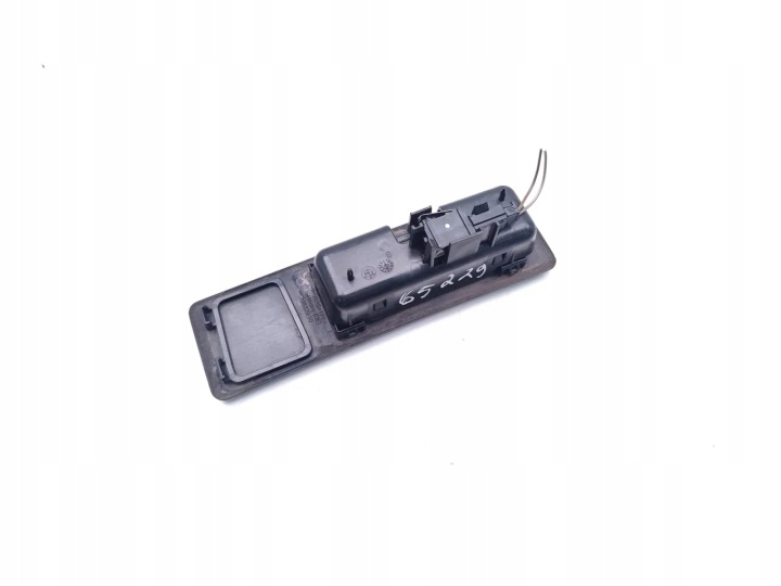 BMW 5 SERIES COMMUTATEUR BOUTON OUVERTURE COUVERCLES DE COFFRE COUVERCLES DE COFFRE 2010 SALOON