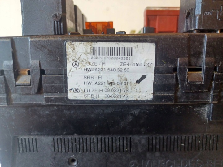MERCEDES-BENZ AVEC W221 UNITÉ COMMANDE SAM A2215403250
