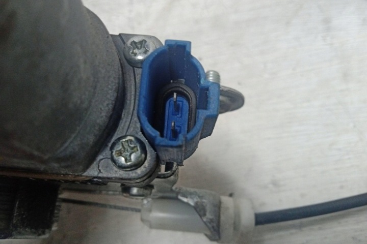 ÉLÉVATEUR VITRES GAUCHES AVANT PORTES CHEVROLET CAPTIVA (C100, C140)