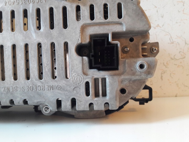 MERCEDES E W213 COMPTEUR TABLEAU DE BORD A2139008019 UK