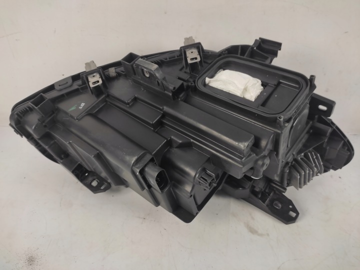 MERCEDES B-KLASA W246 LIFT PHARE GAUCHE AVANT AVANT COMPLET LED 2014-
